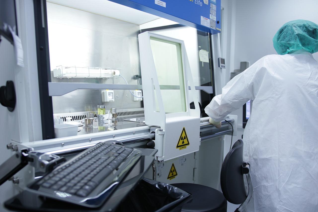 La technologie du vide en laboratoire : un outil indispensable pour la recherche et l’expérimentation.